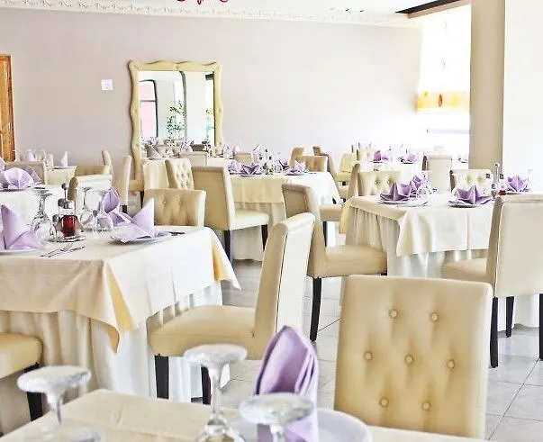 Aurelis Hotel Bërxull
