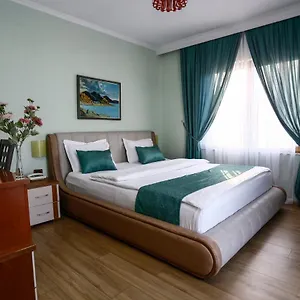 Resort Eklips, Mjull-Bathore